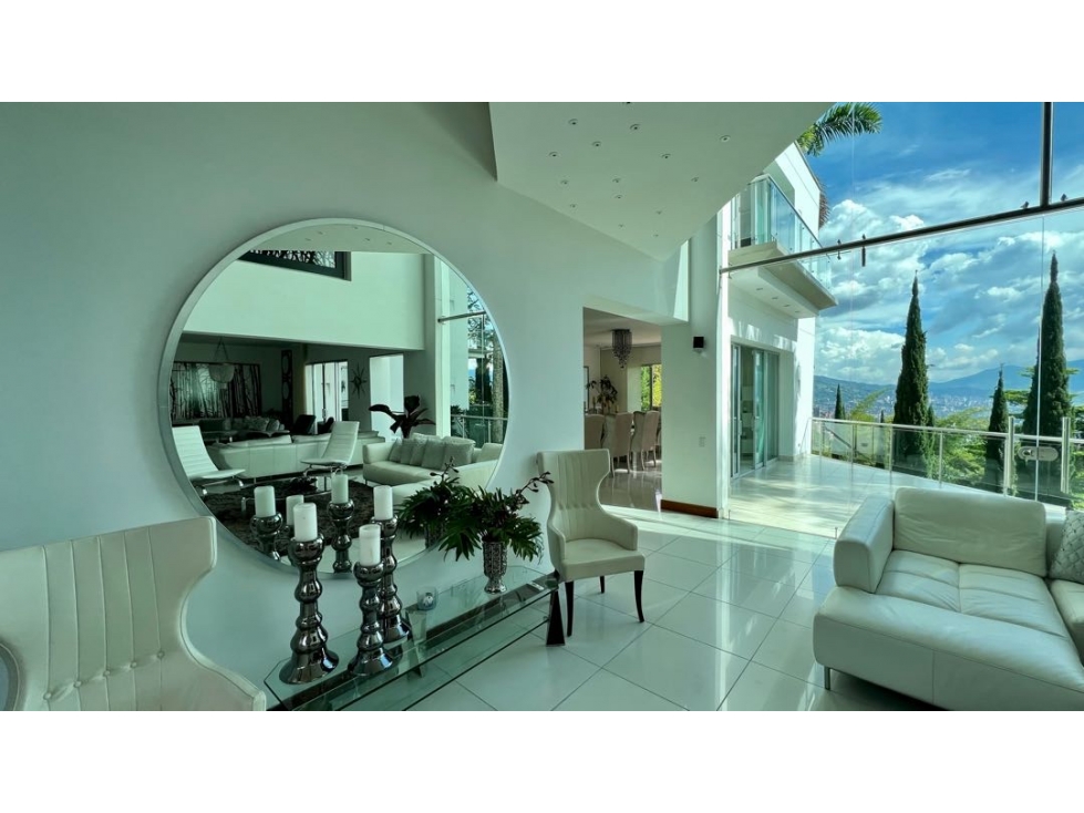 VENDO HERMOSA CASA / LAS PALMAS MEDELLIN /PISCINA Y VISTA A LA CIUDAD — foto 4