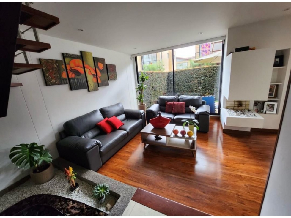 VENDO HERMOSA CASA MILLA DE ORO — foto 5
