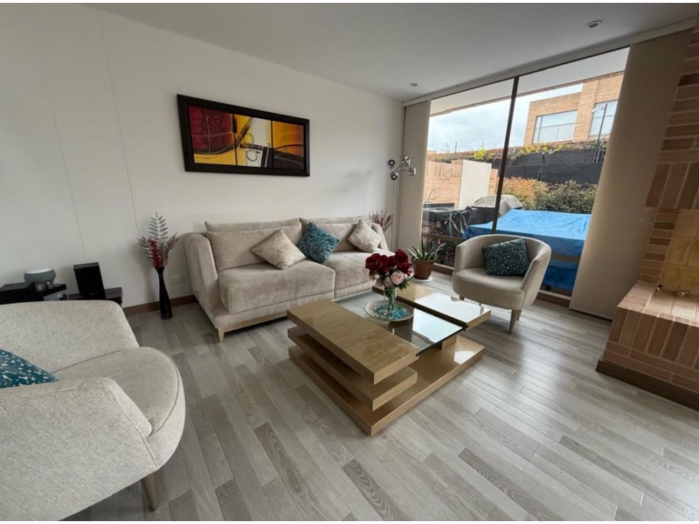 VENDO HERMOSA CASA MILLA DE ORO — foto 3