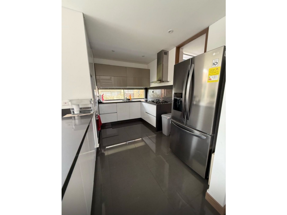 VENDO HERMOSA CASA MILLA DE ORO — foto 4