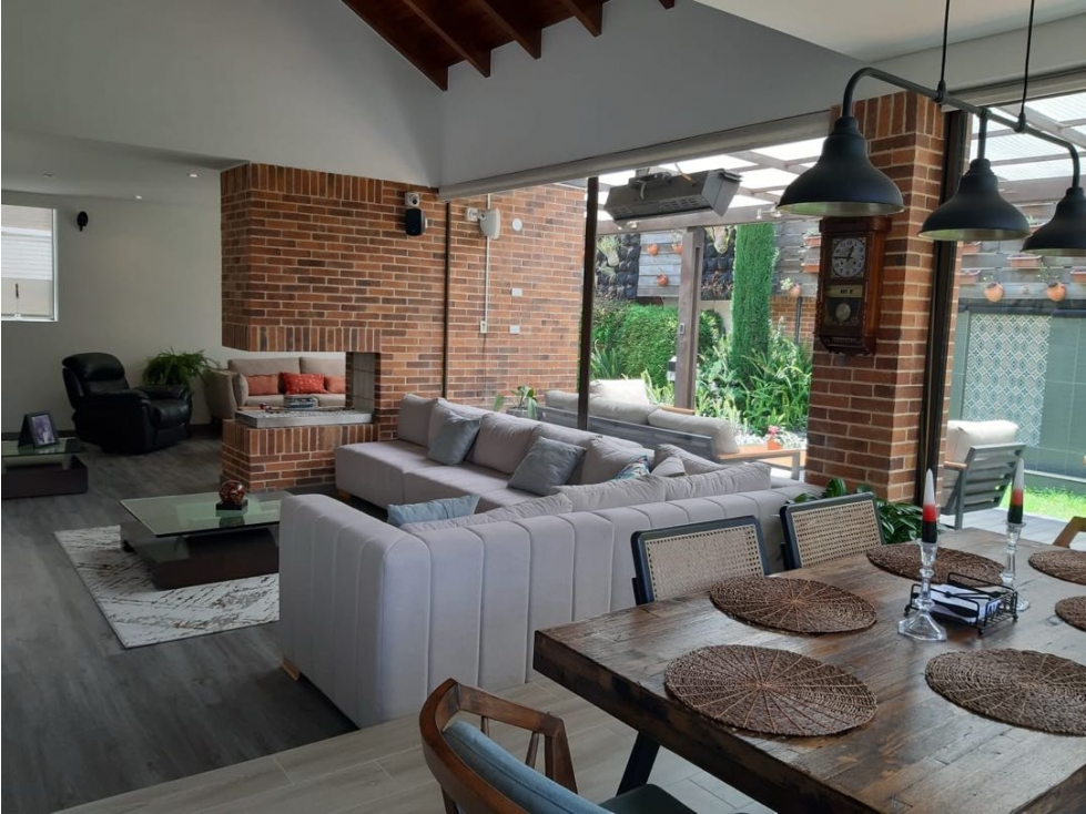 VENDO HERMOSA CASA MILLA DE ORO — foto 4