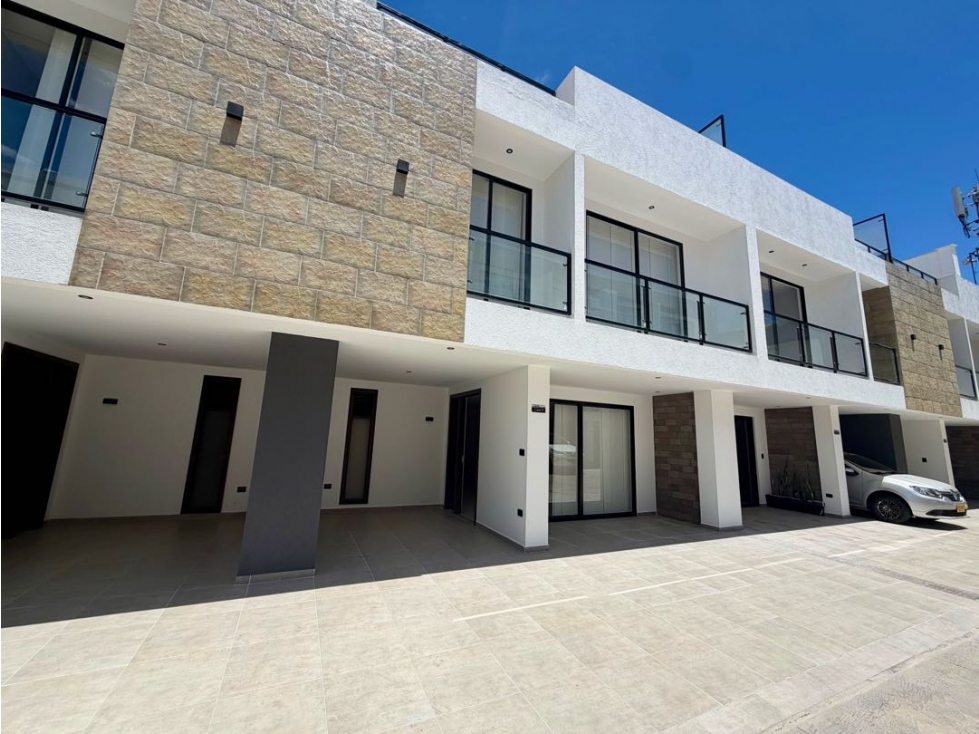 VENDO EXCLUSIVA CASA MODERNA EN EL TABLAZO