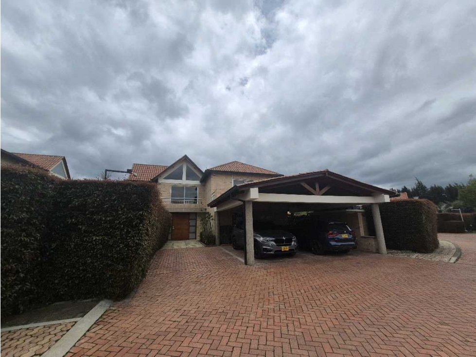 VENDO HERMOSA CASA MODERNA MALLORCA CAJICA 300M2 3 HABITACIONES — foto 2
