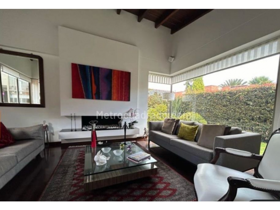 VENDO HERMOSA CASA REMODELADA — foto 4