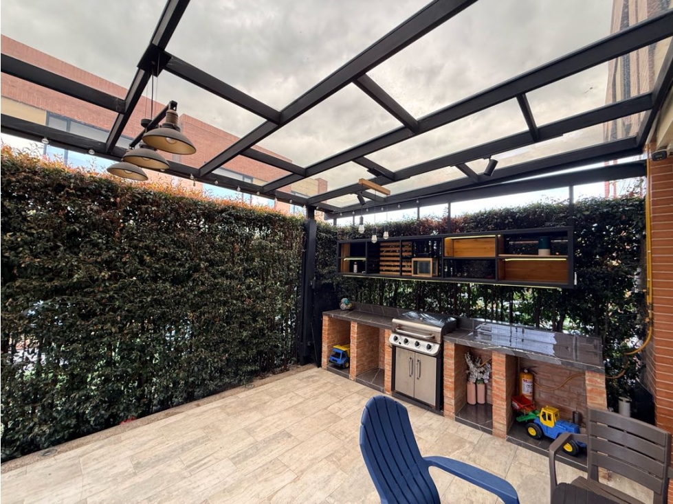 VENDO HERMOSA CASA REMODELADA — foto 3
