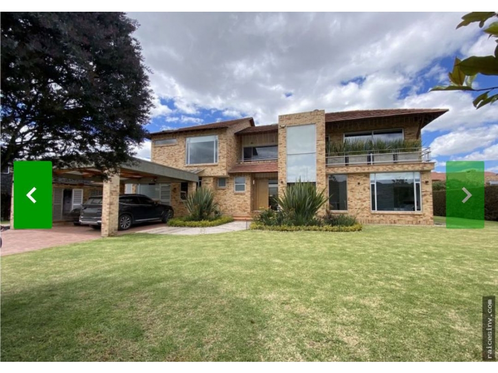 VENDO HERMOSA CASA REMODELADA