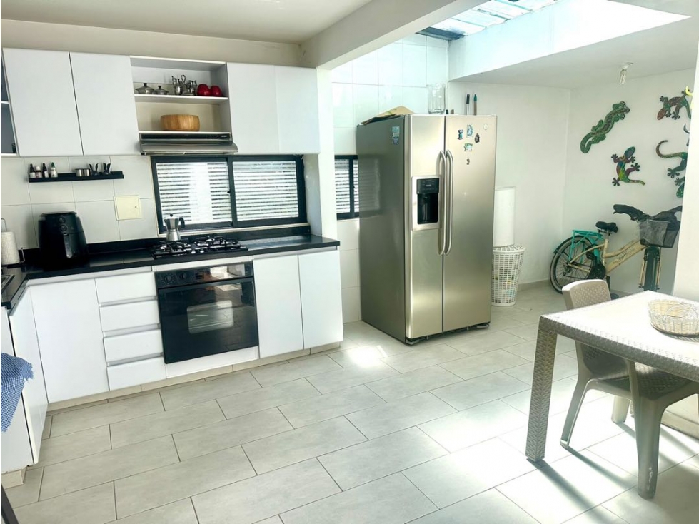 VENDO HERMOSA CASA REMODELADA — foto 5