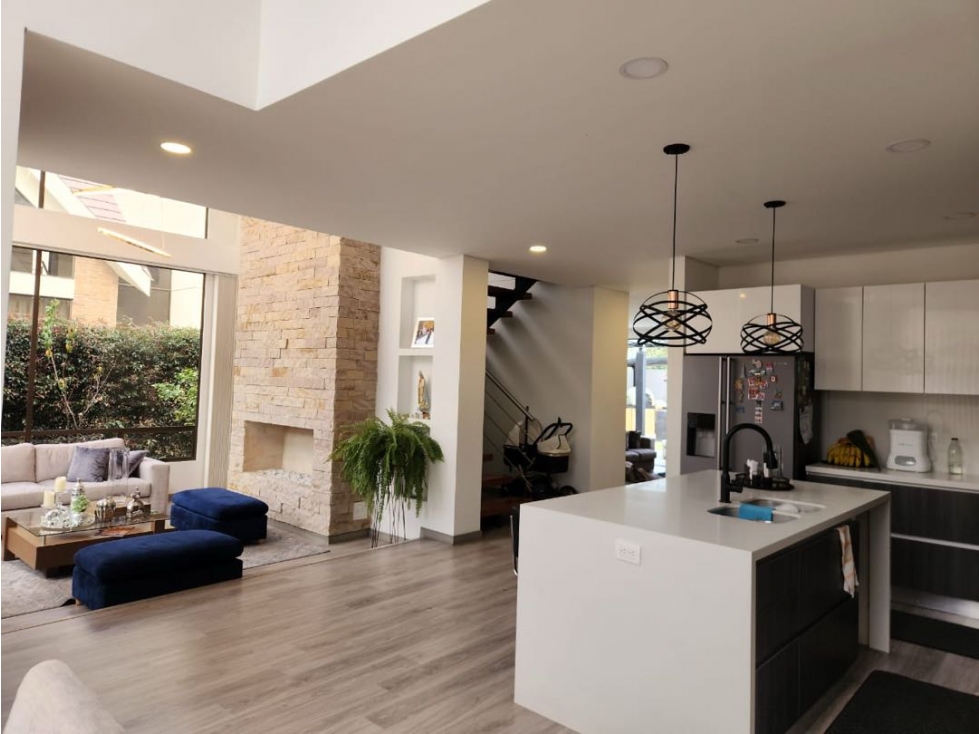 VENDO HERMOSA CASA REMODELADA EN CAJICA — foto 5