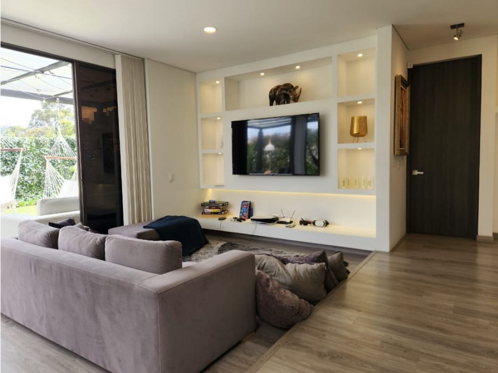 VENDO HERMOSA CASA REMODELADA EN CAJICA — foto 6