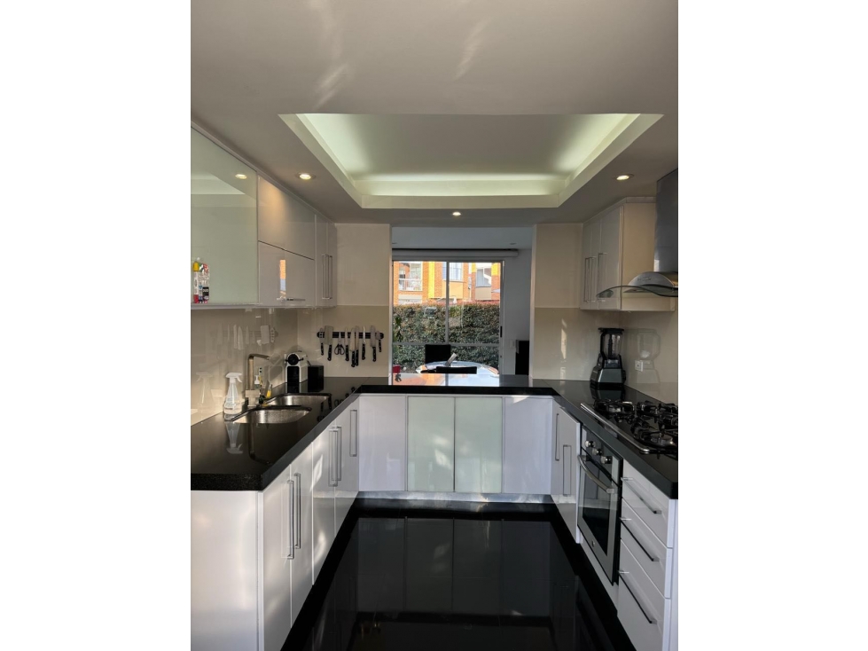 VENDO HERMOSA CASA REMODELADA CAJICA — foto 4