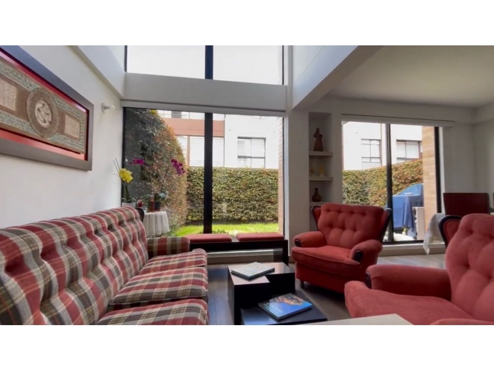 VENDO HERMOSA CASA TRES NIVELES — foto 4