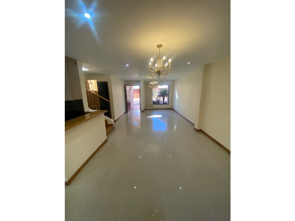 VENDO HERMOSA CASA UBICADA EN SAN ANTONIO DE PEREIRA — foto 2