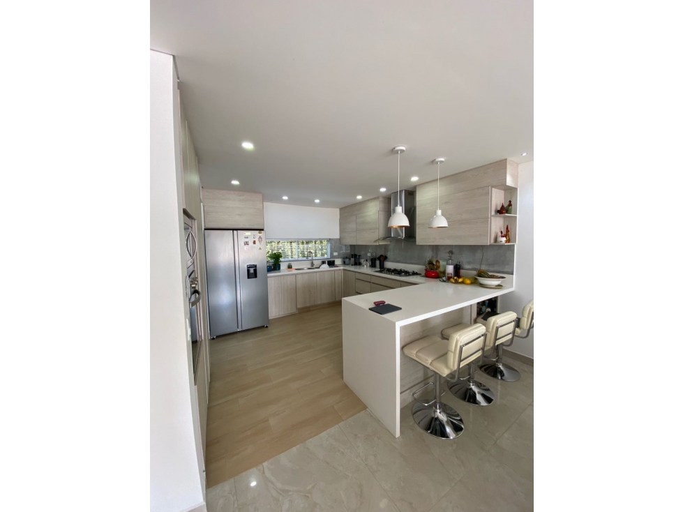 VENDO HERMOSA CASA UBICADA EN LA CEJA ANTIOQUIA