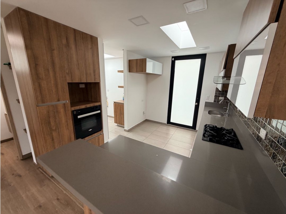 VENDO HERMOSA CASA UN NIVEL — foto 5