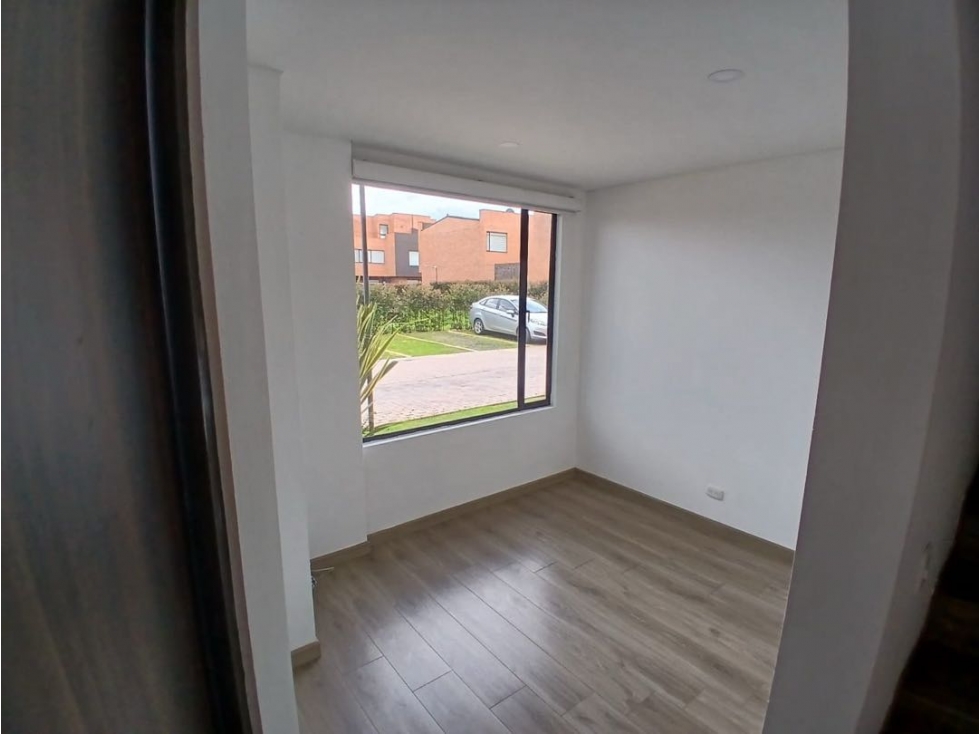 VENDO HERMOSA CASA VEREDA BOJACA — foto 4