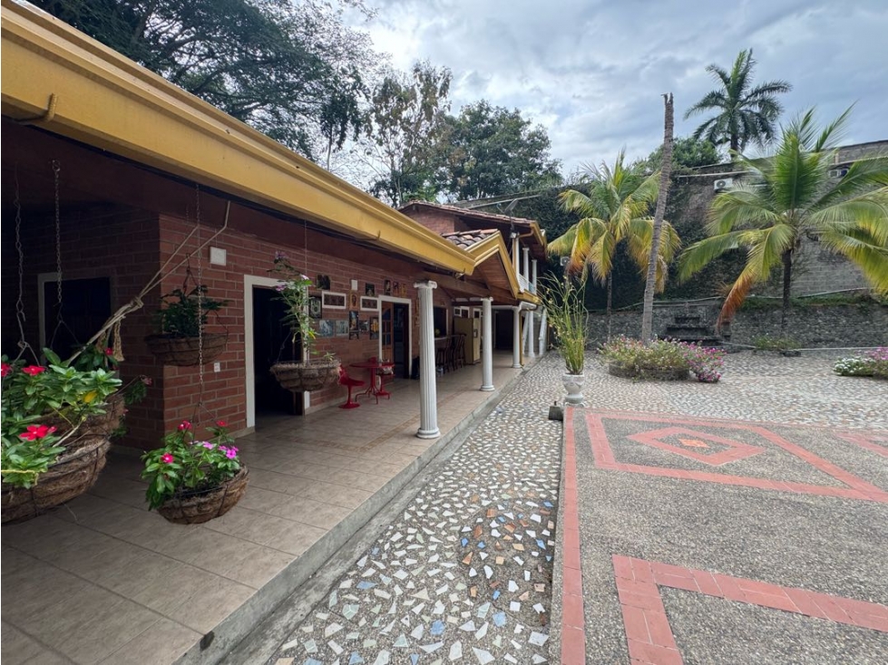 Vendo hermosa finca en San Jerónimo. Se vende a puerta cerrada