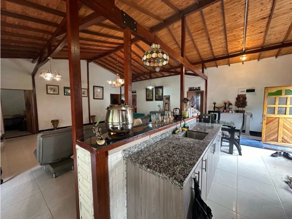 VENDO HERMOSA FINCA ALOJAMIENTO RURAL EN SANTALENA CON EXCELENTE VISTA — foto 4