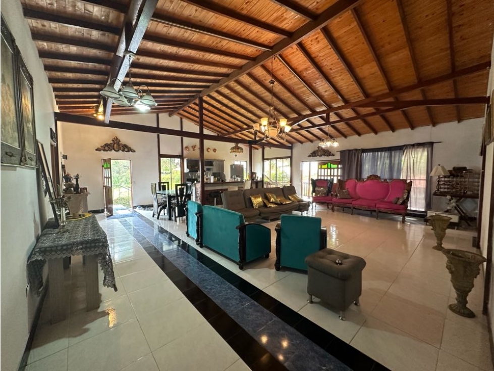 VENDO HERMOSA FINCA ALOJAMIENTO RURAL EN SANTALENA CON EXCELENTE VISTA — foto 5