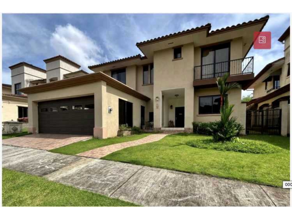 VENDO MANSION HERMOSA EN EMBASSY CLUB CLAYTON