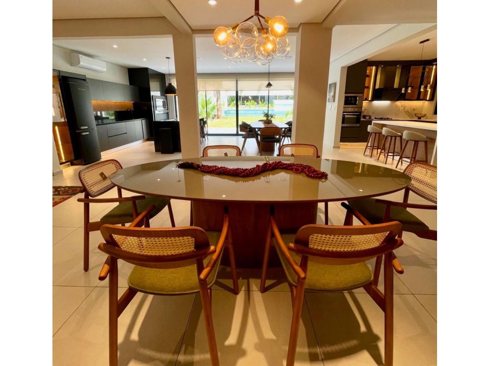 VENDO HERMOSA RESIDENCIA EN BARRIO MCAL ESTIGARRIBIA - 2