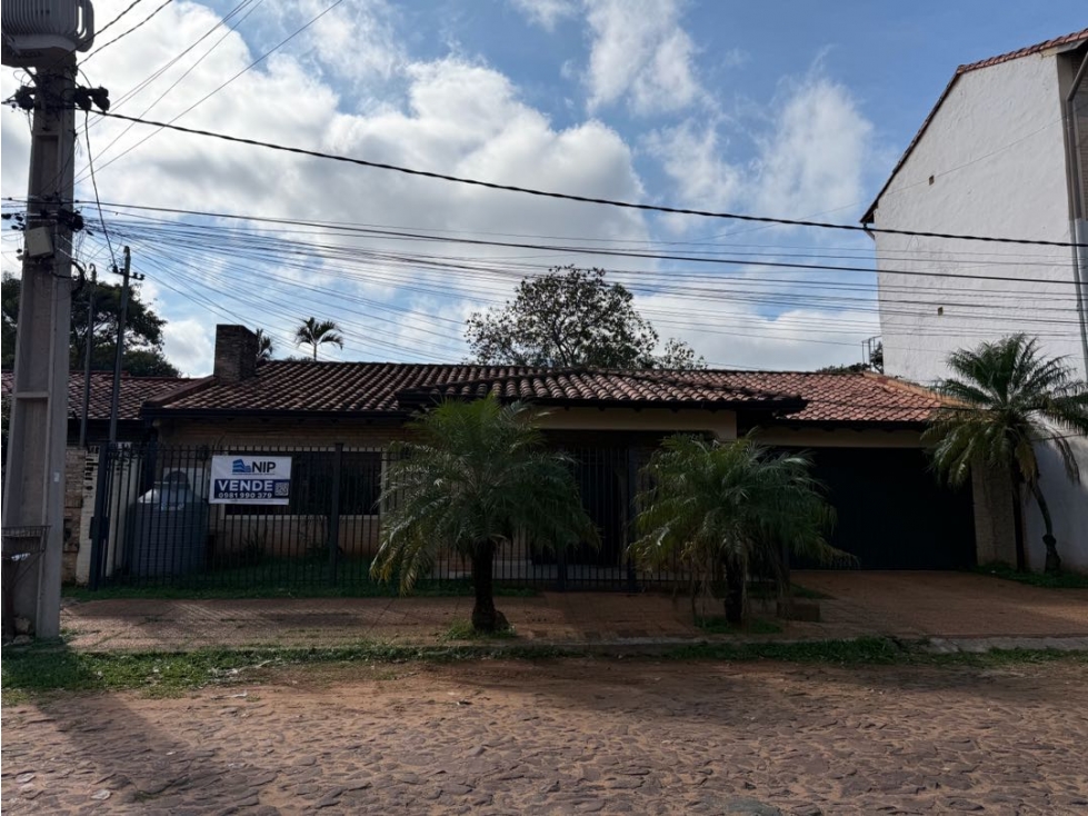 VENDO HERMOSA RESIDENCIA EN FNDO ZONA NORTE - 1