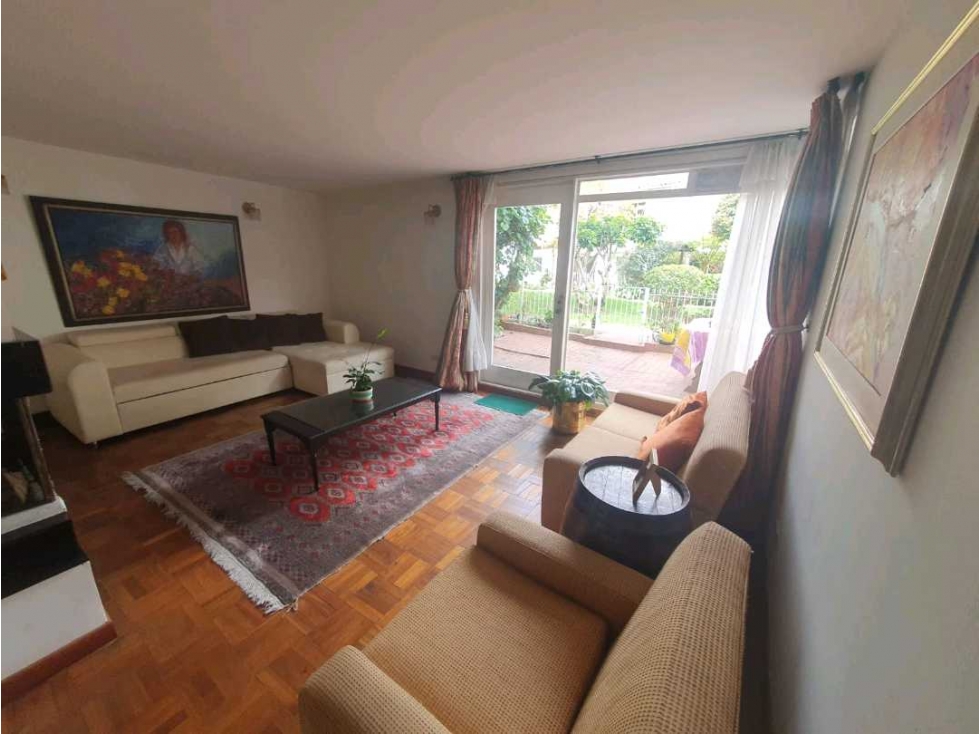 VENDO HERMOSA Y AMPLIA CASA EN EL BARRIO EL CONTADOR