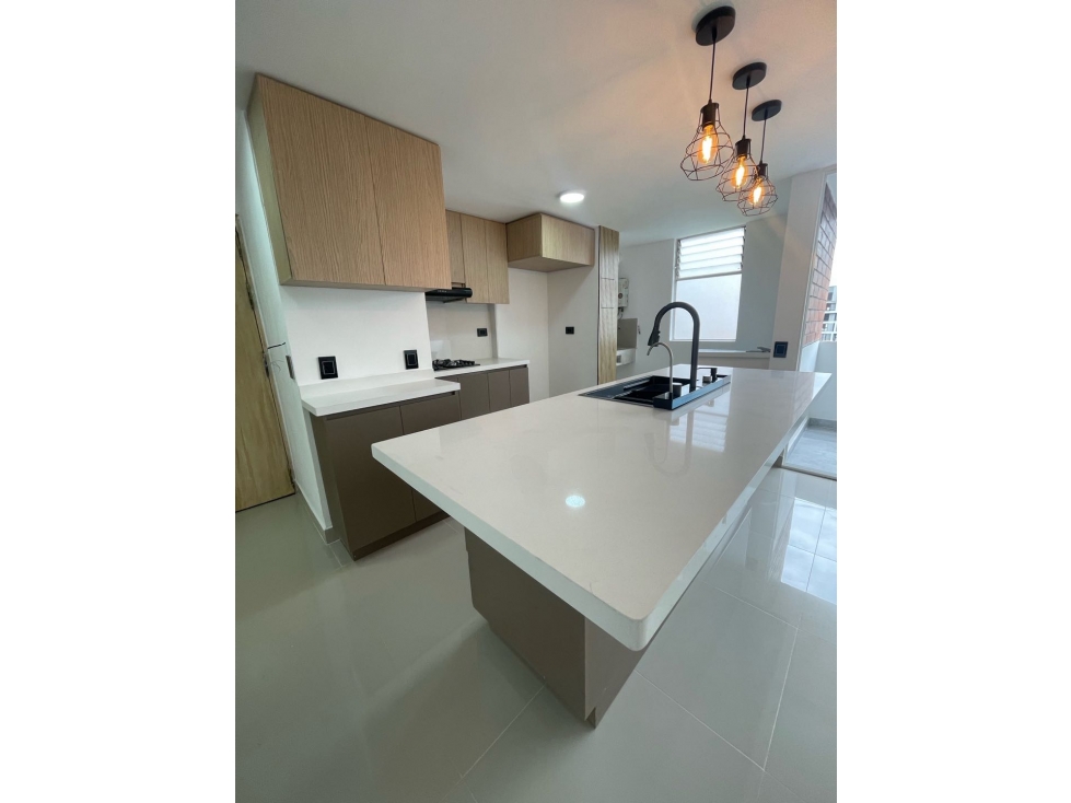 VENDO HERMOSO APARTAMENTO DE LUJO EN CALASANZ PARTE BAJA