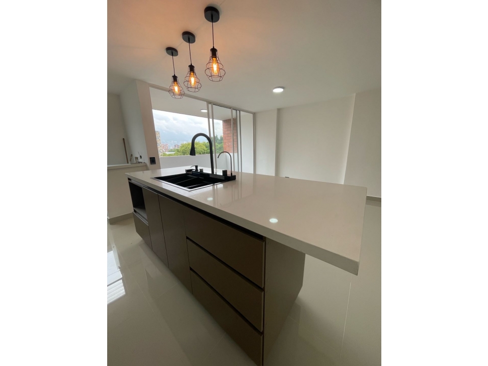 VENDO HERMOSO APARTAMENTO DE LUJO EN CALASANZ PARTE BAJA — foto 3