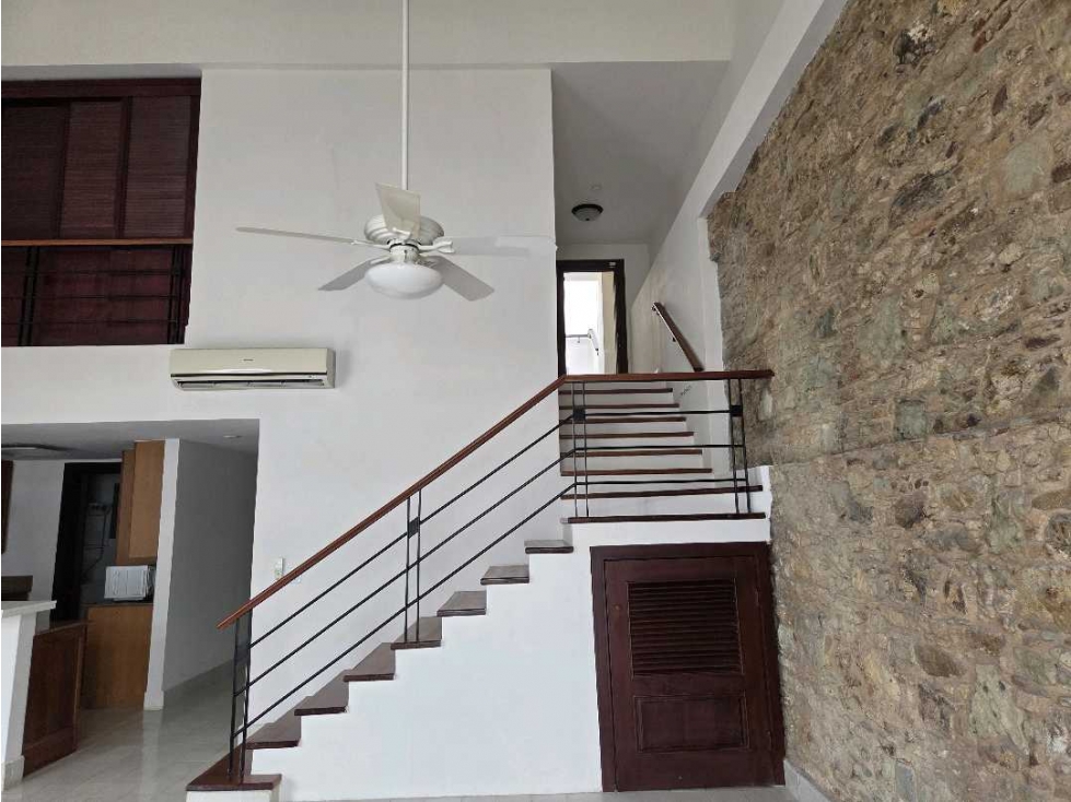 VENDO HERMOSO APARTAMENTO EN CASCO ANTIGUO CON TERRAZA,ESTACIONAMIENTO — foto 3