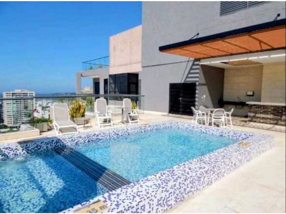 VENDO HERMOSO APARTAMENTO EN EL GOLF — foto 2