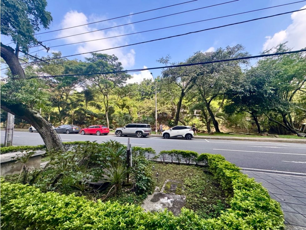 VENDO HERMOSO APARTAMENTO EN EL OESTE 403m2 — foto 2