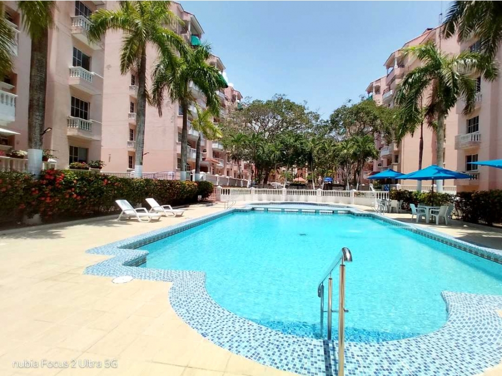 VENDO HERMOSO APARTAMENTO EN EL ENCANTO- RIOMAR