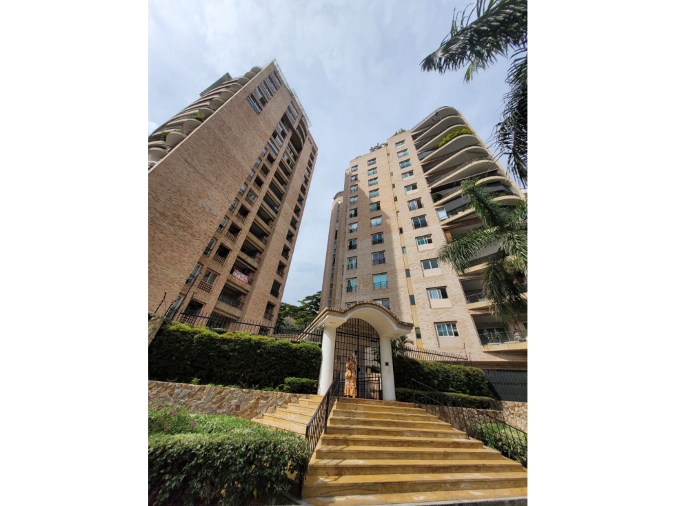 Vendo hermoso apartamento en el oeste