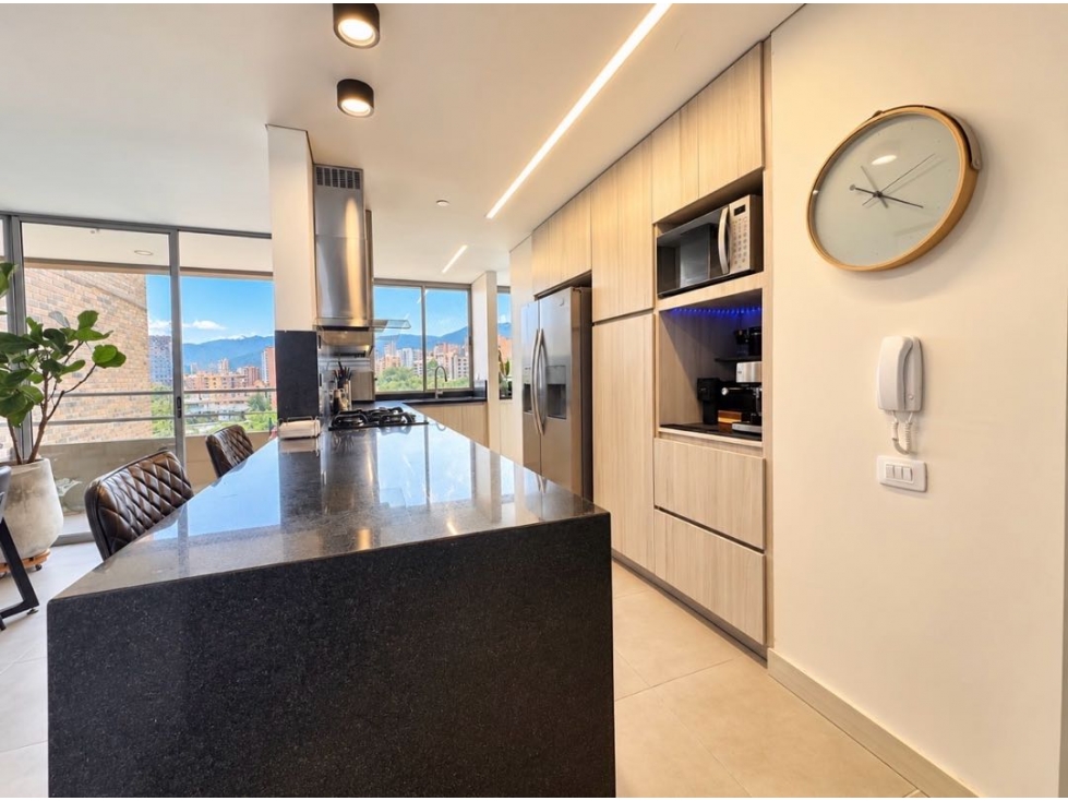 VENDO HERMOSO APARTAMENTO EN ENVIGADO SECTOR BENEDICTINOS