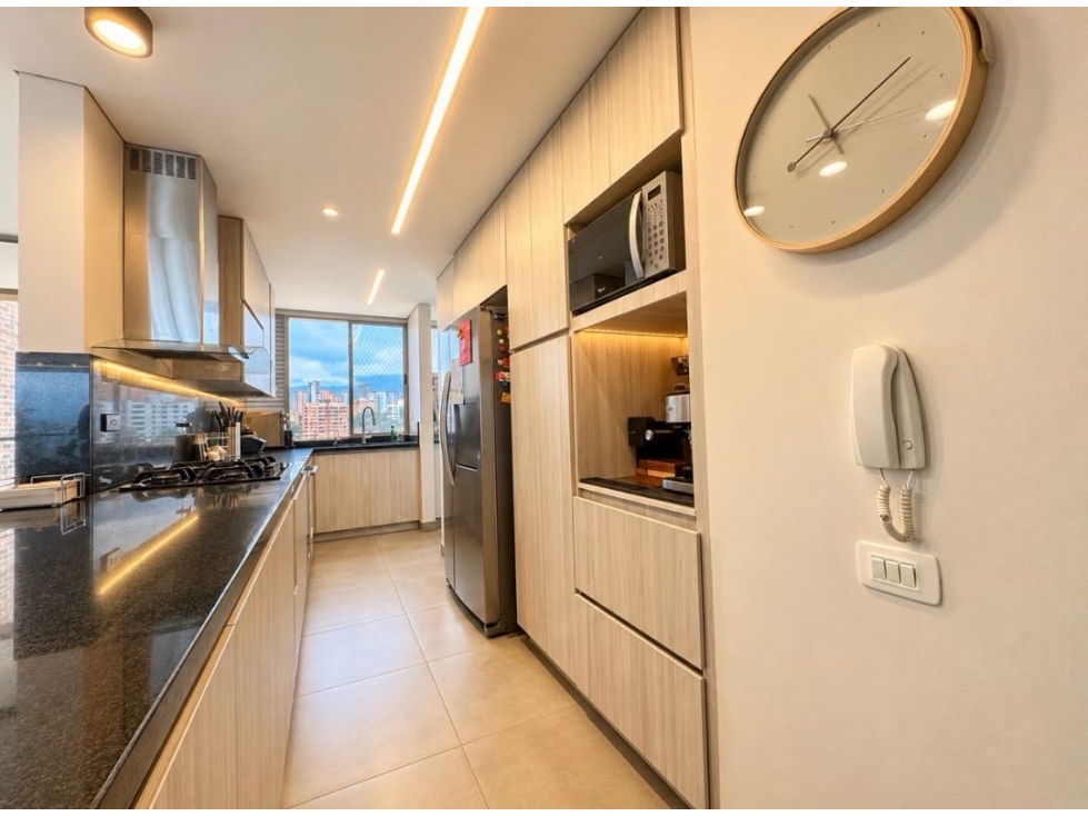 VENDO HERMOSO APARTAMENTO EN ENVIGADO SECTOR BENEDICTINOS — foto 5