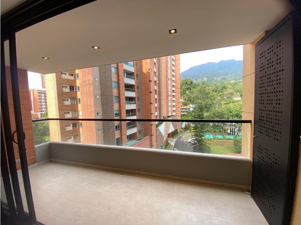 VENDO HERMOSO APARTAMENTO EN ENVIGADO CERCA AL MALL TERRACINA — foto 6