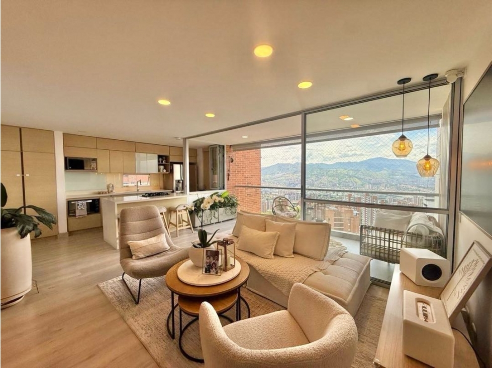Vendo hermoso apartamento en Envigado Loma del Esmeraldal