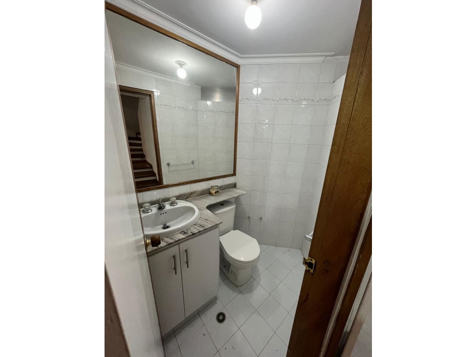 Vendo hermoso apartamento en laureles duplex, parqueadero doble — foto 5