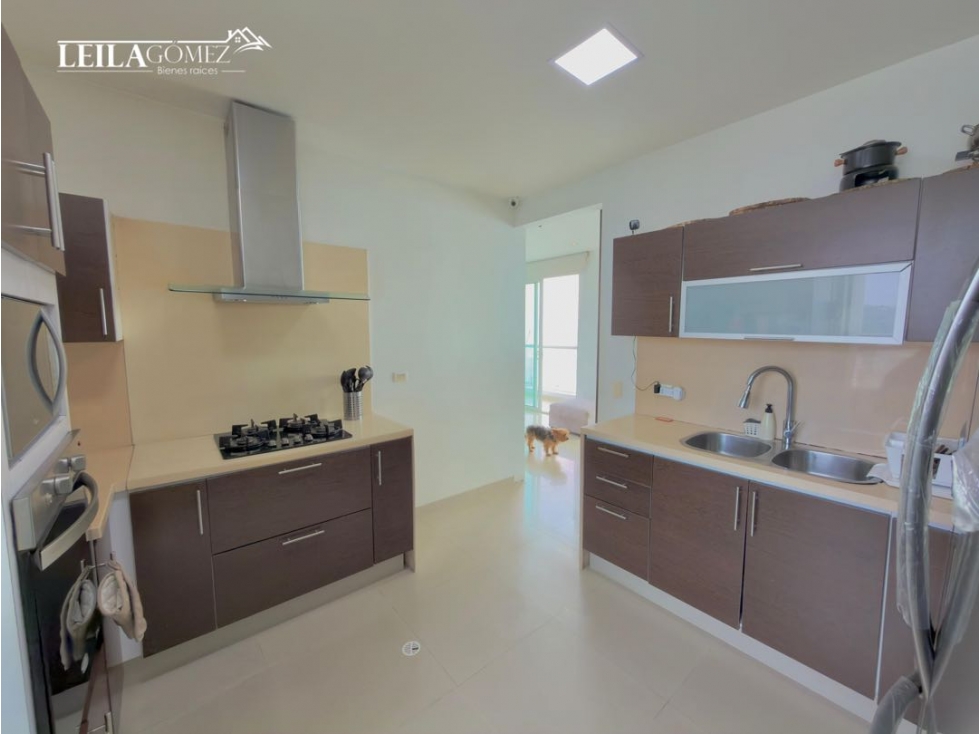VENDO HERMOSO APARTAMENTO EN Manga edificio exclusivo — foto 3
