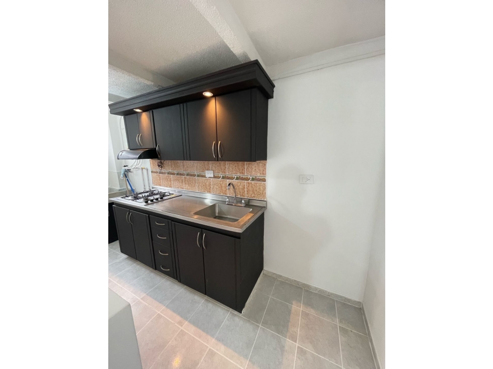 VENDO HERMOSO APARTAMENTO EN NIQUIA EXCELENTE PRECIO — foto 2