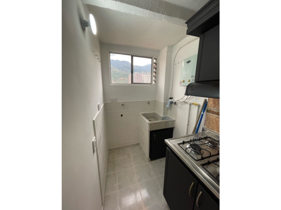 VENDO HERMOSO APARTAMENTO EN NIQUIA EXCELENTE PRECIO — foto 3