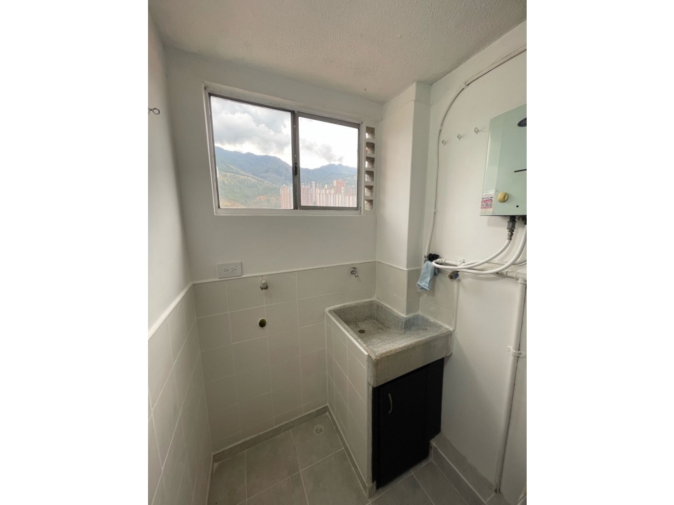 VENDO HERMOSO APARTAMENTO EN NIQUIA EXCELENTE PRECIO — foto 4