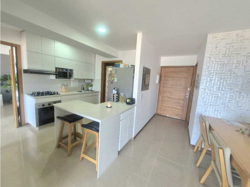 VENDO HERMOSO APARTAMENTO EN SABANETA, SECTOR AVES MARIA — foto 3