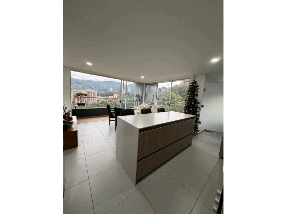 VENDO HERMOSO APARTAMENTO EN SABANETA SECTOR LOMA PAN DE AZÚCAR U/C — foto 3