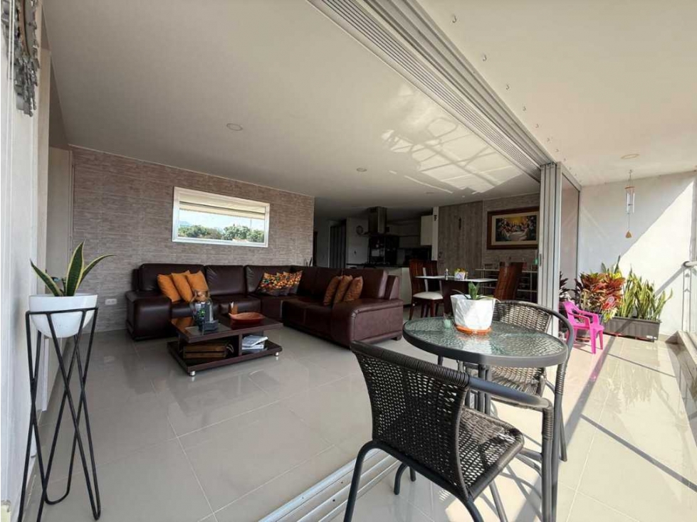 VENDO HERMOSO APARTAMENTO EN SECTOR LOS COLORES — foto 2