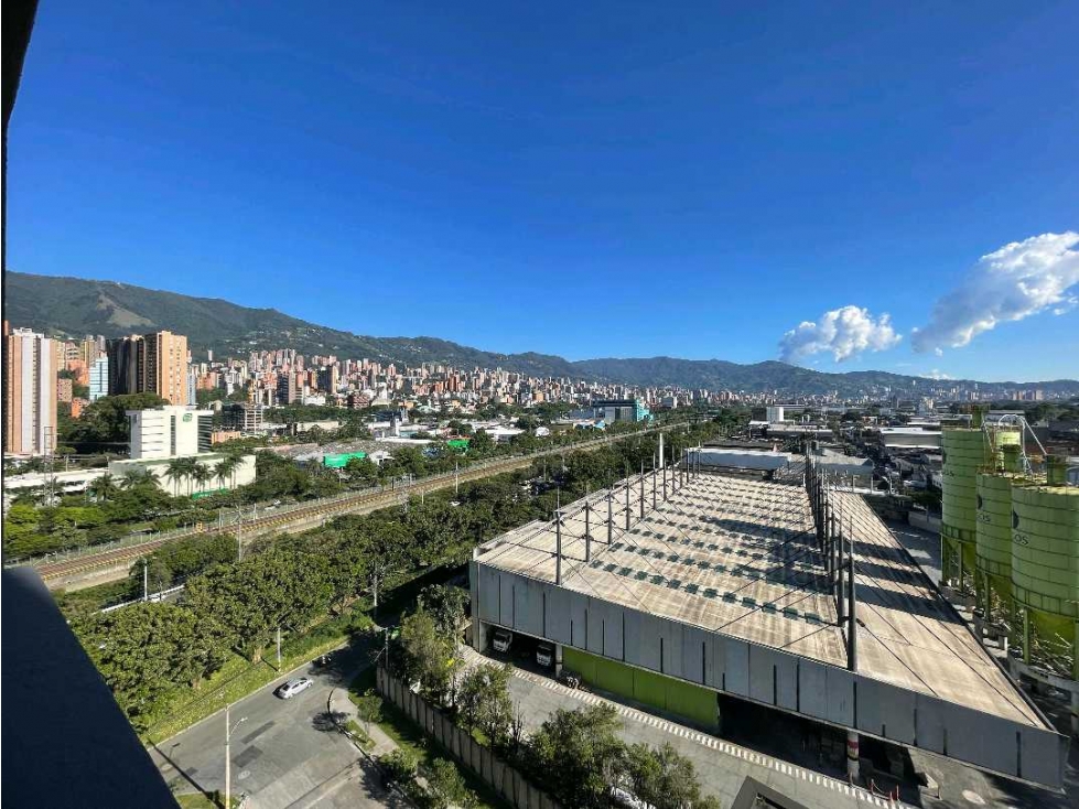 ARRIENDO HERMOSO APARTAMENTO. MEDELLIN UD. URBANITY