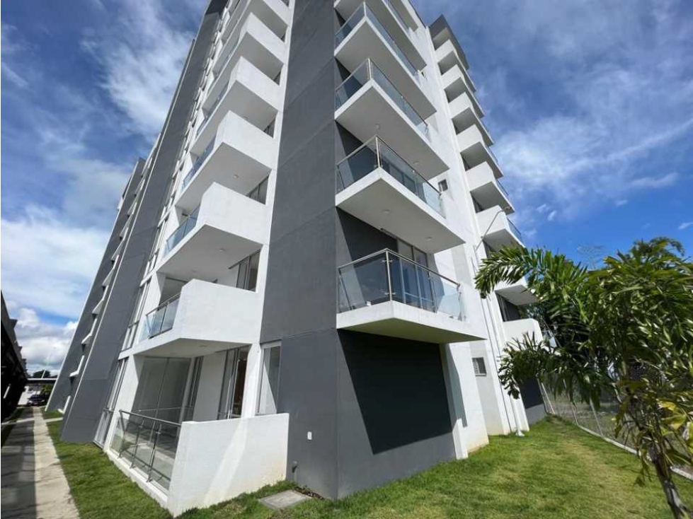 Vendo hermoso apartamento excelente ubicación en Condina — foto 4