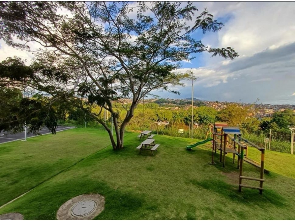 VENDO HERMOSO APARTAMENTO MUY CERCA AL AEROPUERTO — foto 5