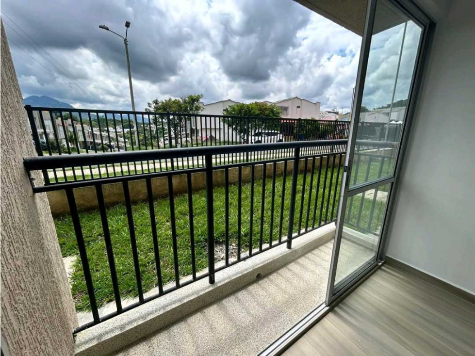 VENDO HERMOSO APARTAMENTO EN CONDINA