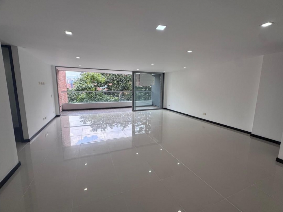 VENDO HERMOSO APTO EN ENVIGADO. LOMA LAS BRUJAS. — foto 4